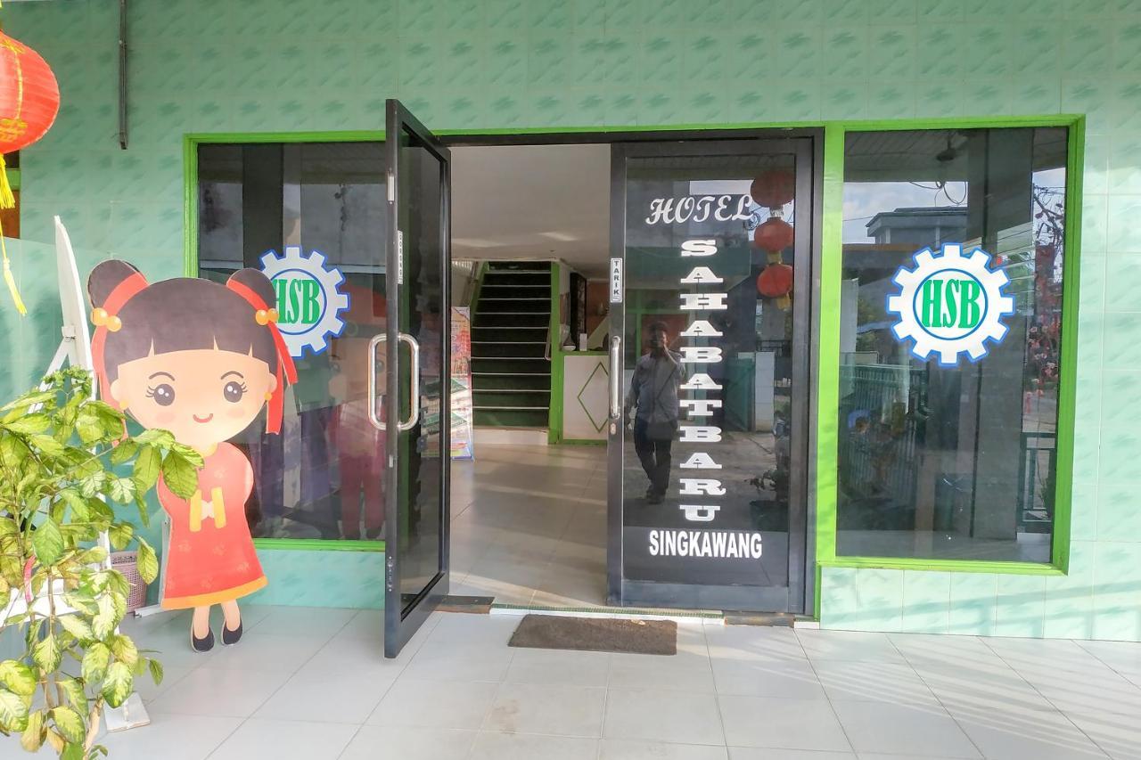 Super Oyo 3098 Hotel Sahabat Baru Singkawang Esterno foto