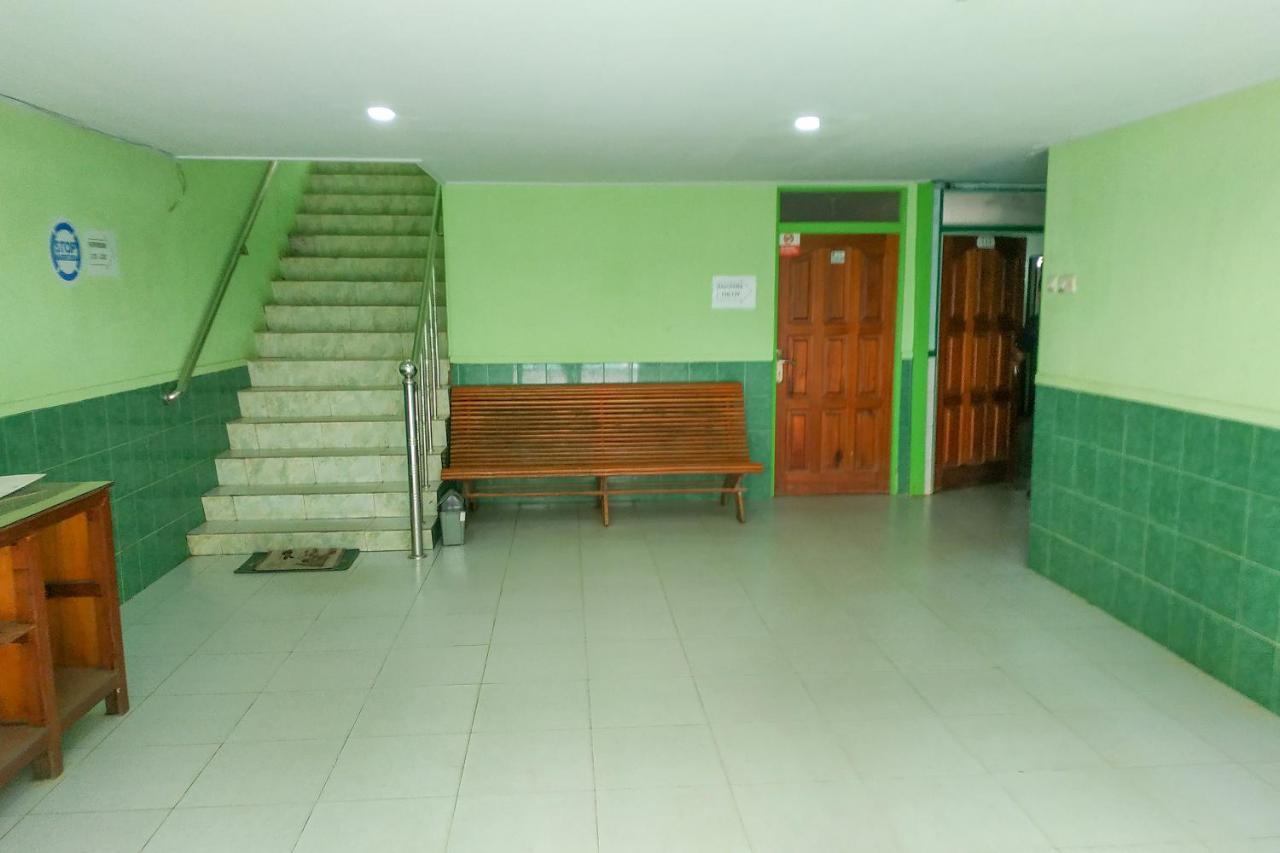 Super Oyo 3098 Hotel Sahabat Baru Singkawang Esterno foto
